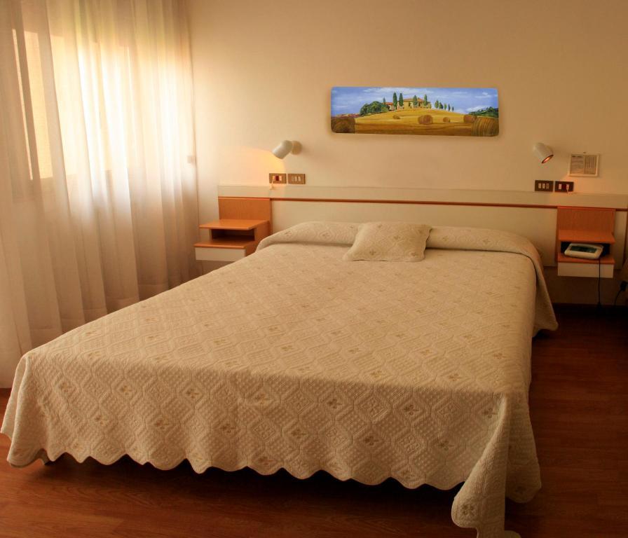 Hotel Aggravi Chianciano Terme Quarto foto